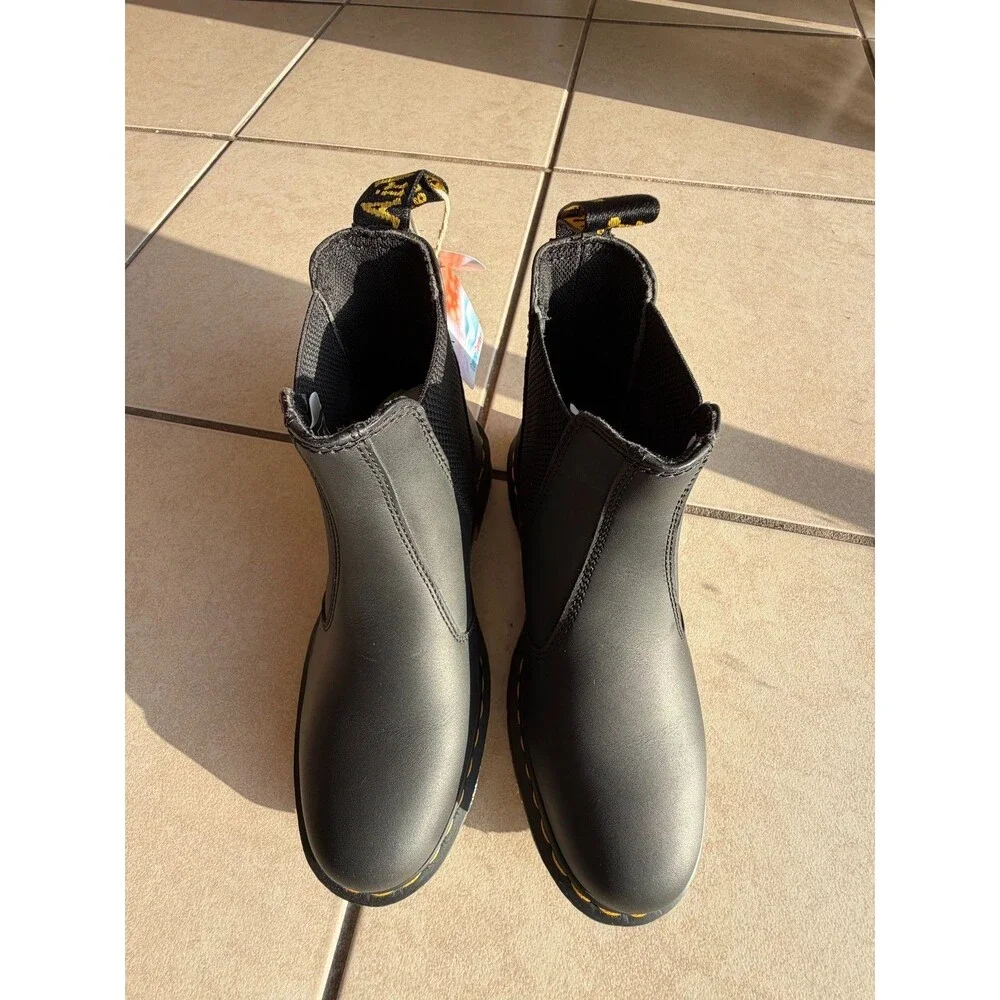 Dr. Martens 2976 SR Chelsea Boots Black Industrial Full Grain Women's 8 NEW